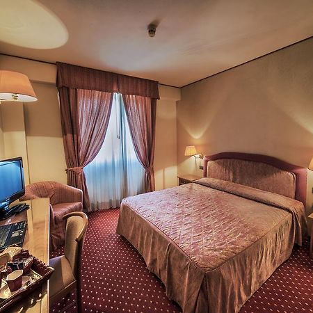 Hotel Valdarno Montevarchi Exteriör bild