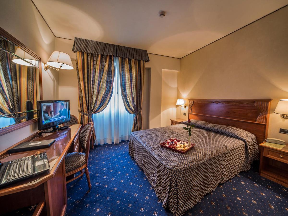 Hotel Valdarno Montevarchi Exteriör bild