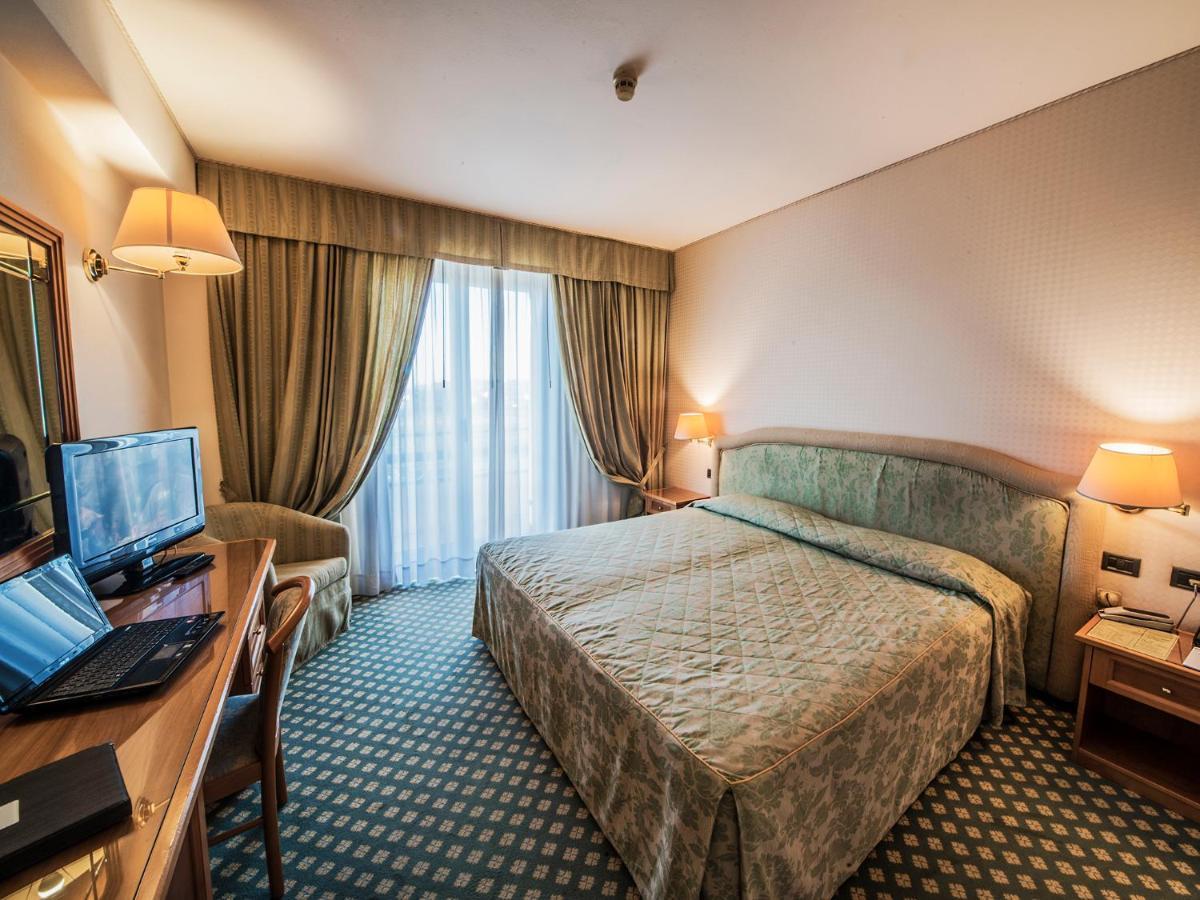 Hotel Valdarno Montevarchi Exteriör bild