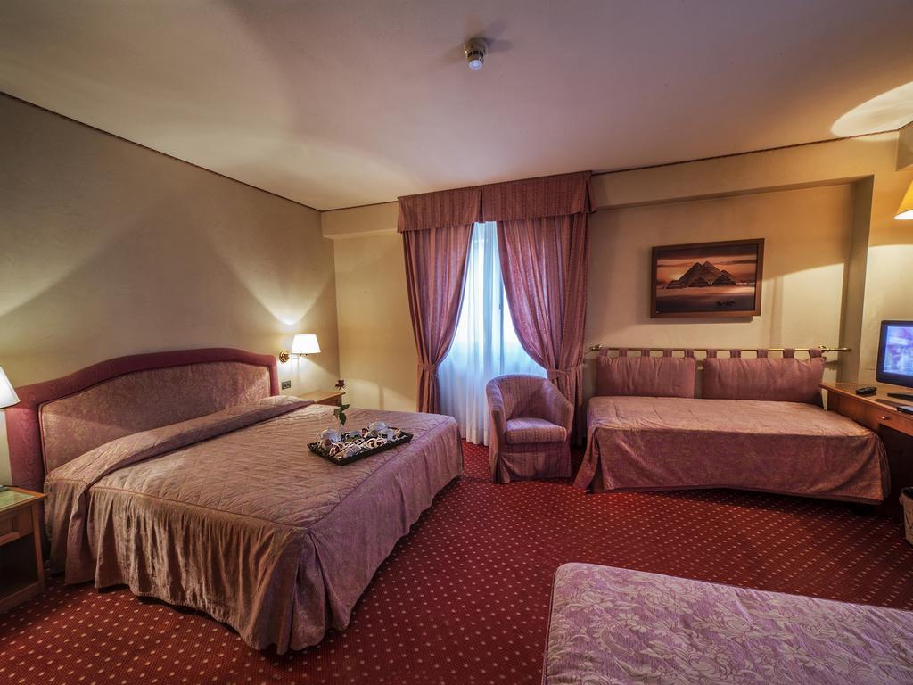 Hotel Valdarno Montevarchi Exteriör bild