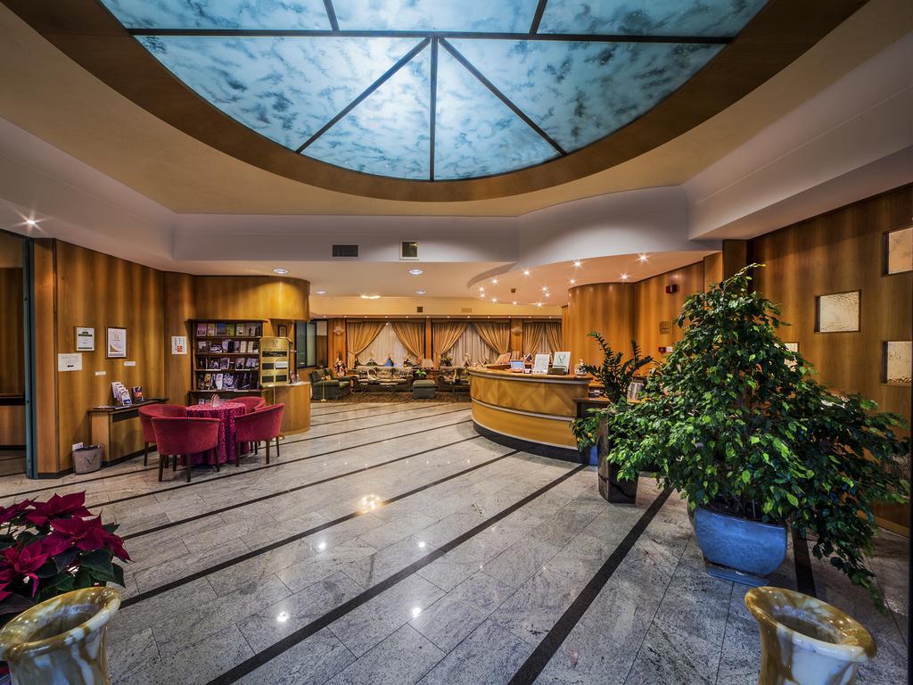 Hotel Valdarno Montevarchi Exteriör bild